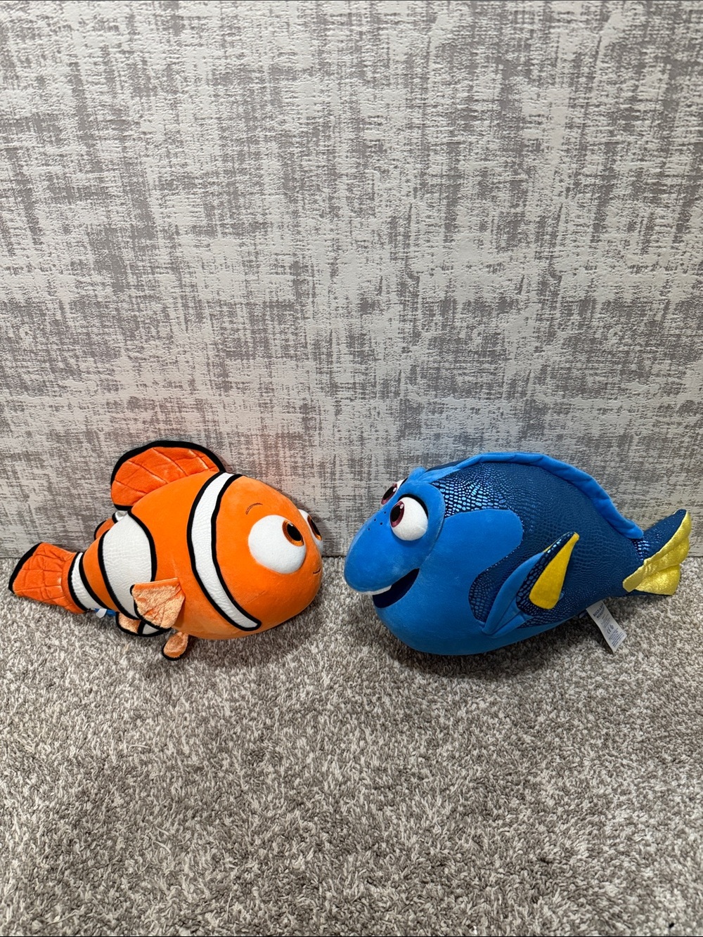 Build-A-Bear DORY 20” & Nemo 17”